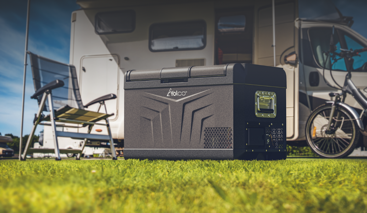 Mann in einer LKW-Kabine